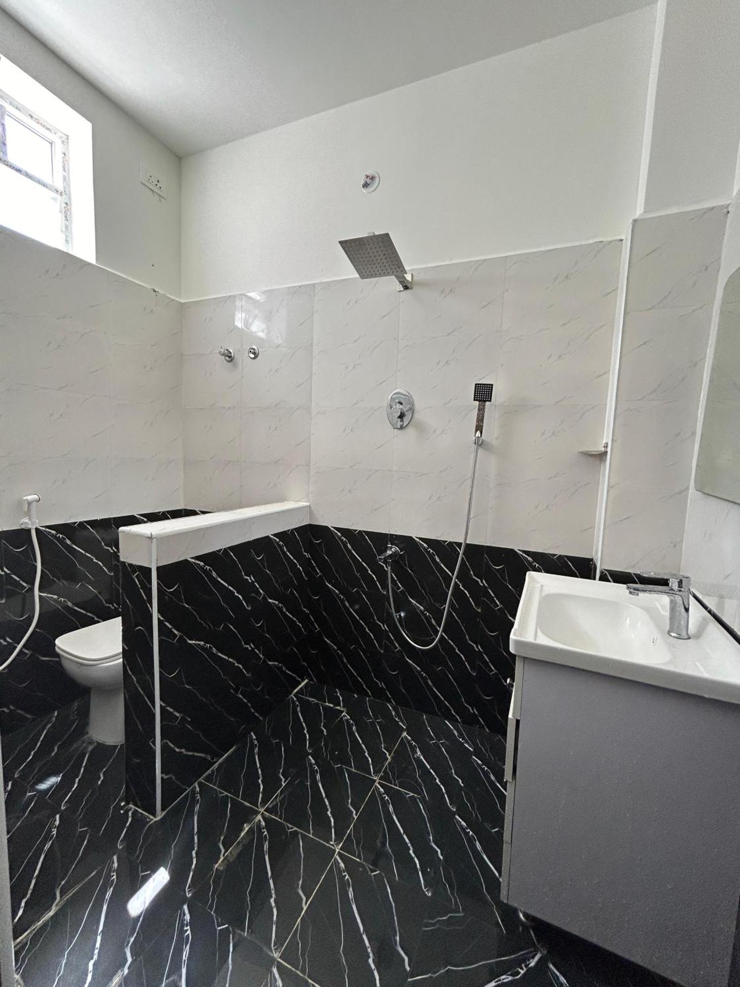 Sapphire Stayss Yelagiri Bagian luar foto