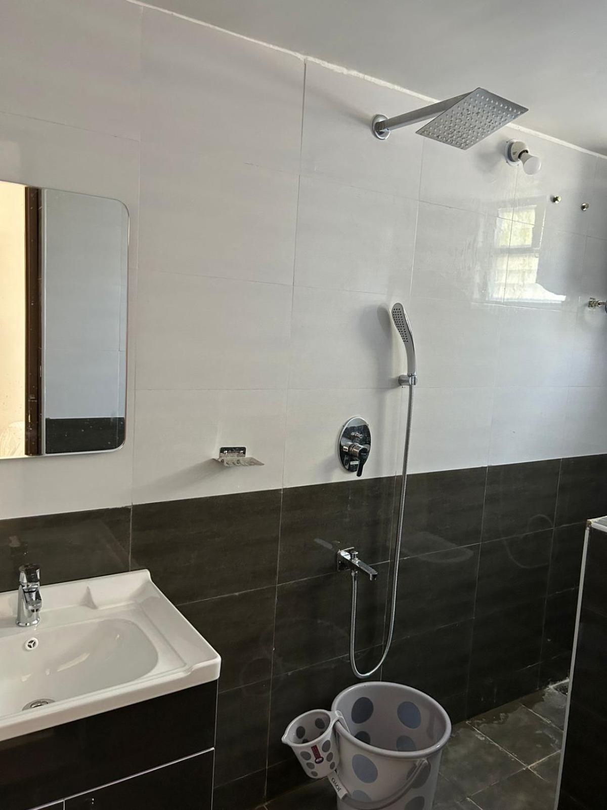 Sapphire Stayss Yelagiri Bagian luar foto
