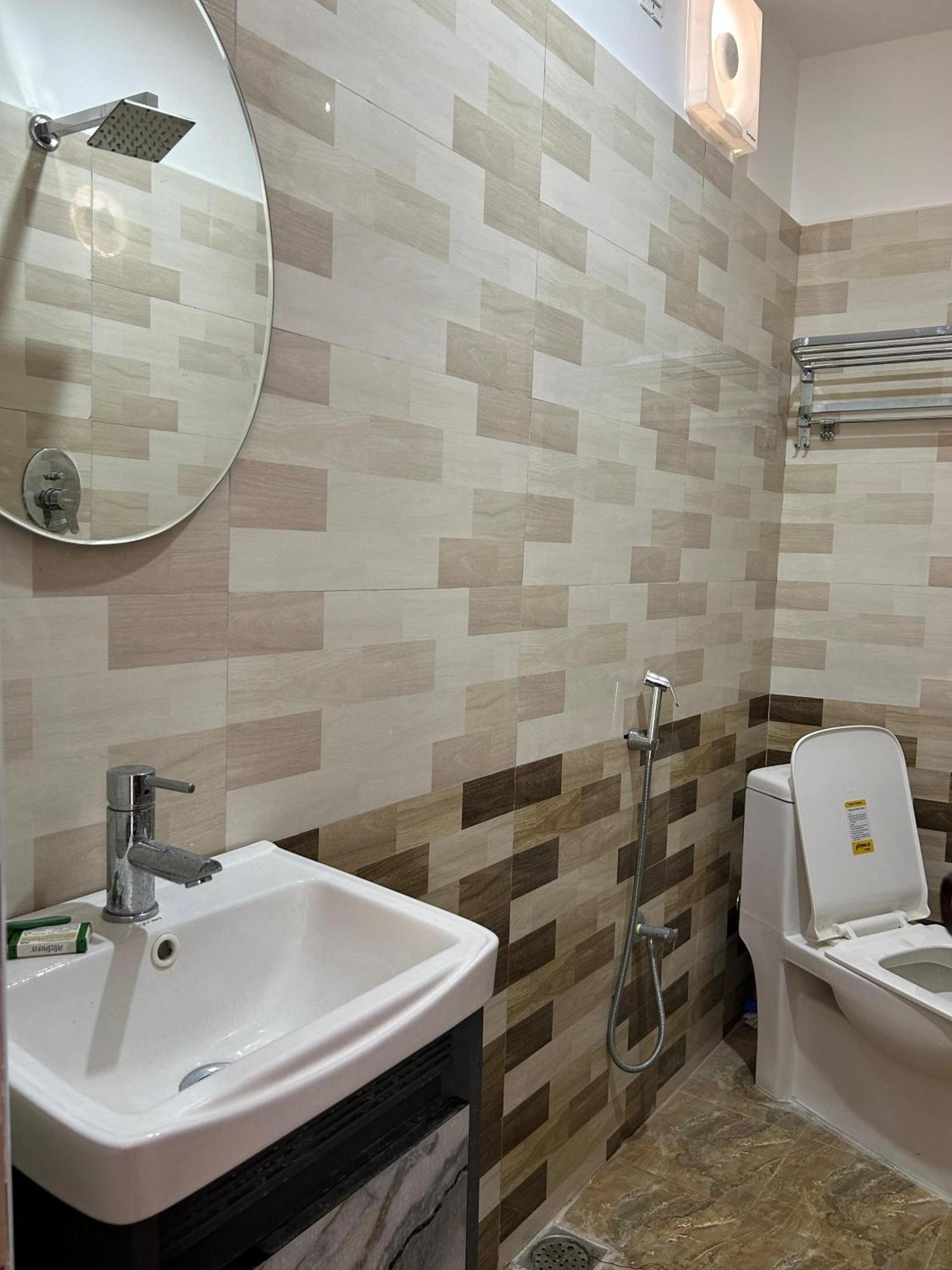 Sapphire Stayss Yelagiri Bagian luar foto